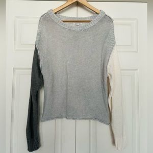 {American Eagle} Colorblock Knit Sweater in Grey & Cream - Women's Medium